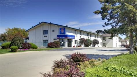 MOTEL 6 NORMAL-BLOOMINGTON AREA (Bloomington-Normal, IL) - Hotel ...