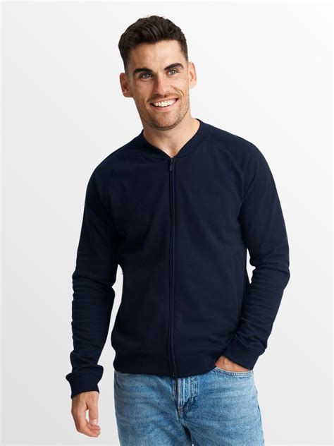 Sustainable Mens Clothing | Organic Cotton Essentials – Earth Wardrobe