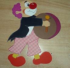 clown malvorlagen ausdrucken selber machen fensterbild clown mit trommel tonkarton basteln clown malvorlagen ausdrucken selber machen fensterbild clown mit trommel tonkarton basteln