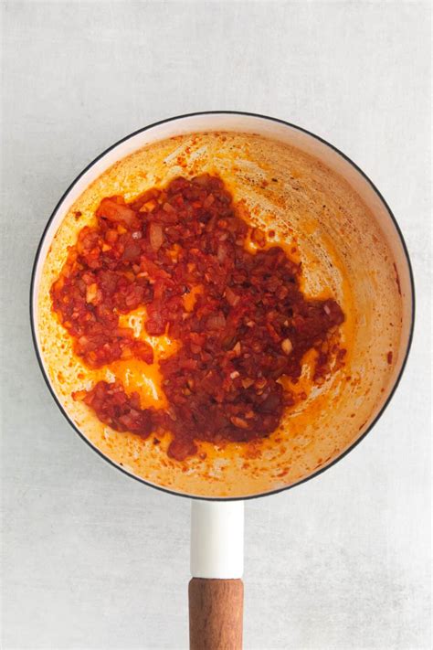 Vodka Sauce Recipe (20-min!) - The Cheese Knees