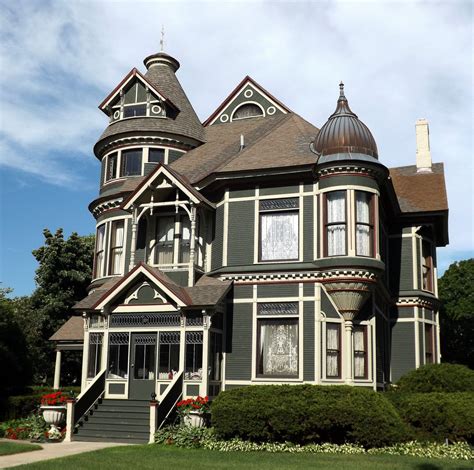 Old Victorian Houses Queen Anne Architecture