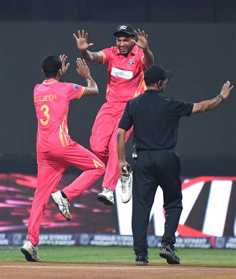 ISPL 2025 Highlights सागर अली ने फालकन राइजर्स हैदराबाद के जबड़े से ...