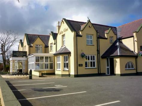 Excellent place to eat and drink - Reviews, Photos - Valley Hotel ...