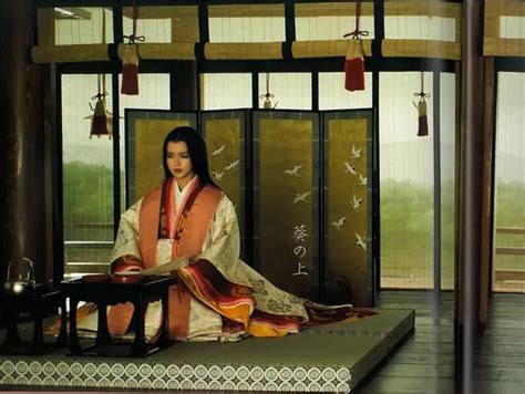 源氏物语：千年之谜 剧照 | Japanese traditional dress, Japanese outfits, Japan dress