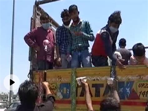 Recovery From Migrant Laborers At Delhi-Ghaziabad Border