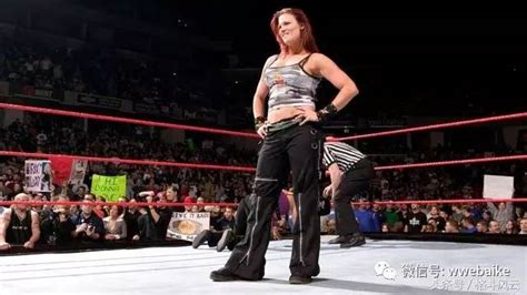 WWE最不想让你知道的事儿，女郎私生活混乱太轻狂！