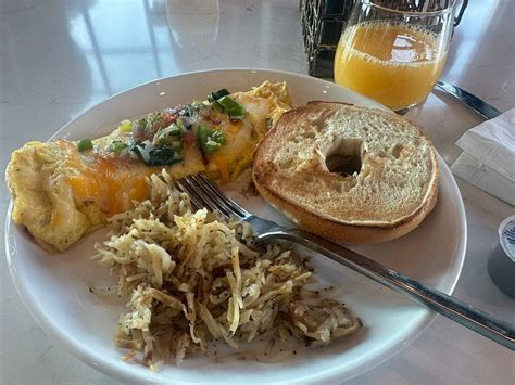 EMBASSY SUITES BY HILTON PIGEON FORGE RESORT - Hotel Reviews, Photos ...