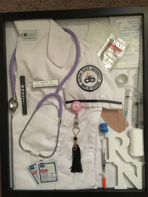 10 awesome nursing school graduation gifts – Artofit