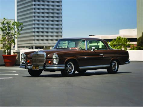 1967 Mercedes-Benz 250 SE Sedan | Santa Monica 2016 | RM Sotheby's