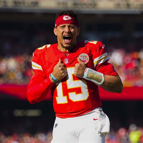 Frankie Muniz Is Not Happy With 'Pathetic' NASCAR Rule - The Spun