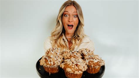 Fall Baked Goods – Pumpkin Crumble Muffins, Pumpkin Bars and Pumpkin ...