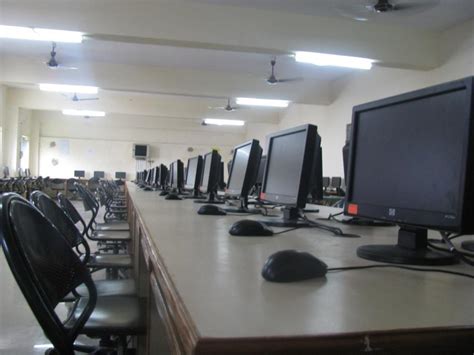 Computer Lab Section 的图像结果