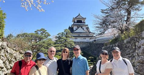 Kochi Castle & Makino Botanical Garden Half-day Historical & Cultural ...