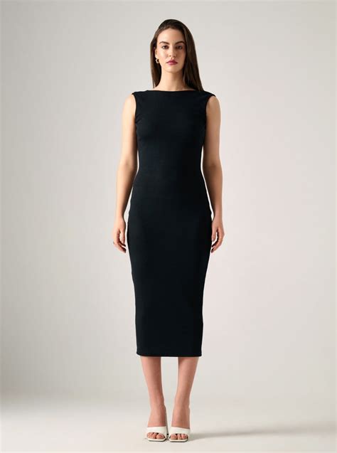 VENUS RIBBED MAXI DRESS