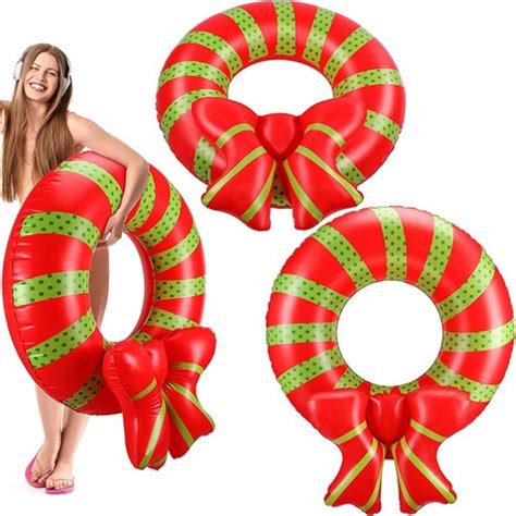 How to Get Festive this Summer With a Kid-Friendly Christmas in July Party