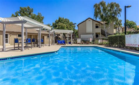 Oak Hills Apartments - Apartments in Pittsburg, CA