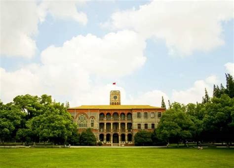 中国十大最美校园之一：苏州大学本部 - 清馨园林