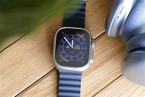 The 16 best Apple Watch faces you should be using - TheVentureCation.com
