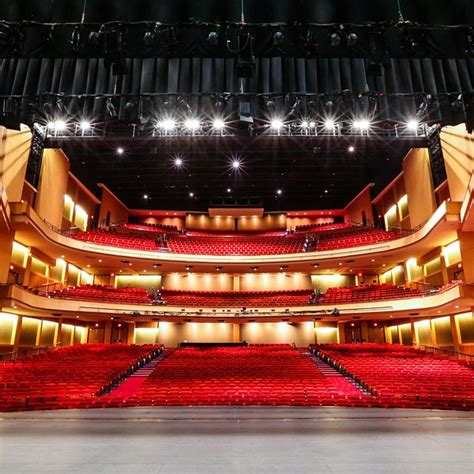 10 BEST Restaurants Near Durham Performing Arts Center