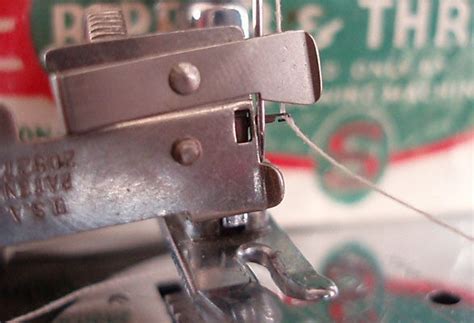 Singer Self Threading Needle 的图像结果