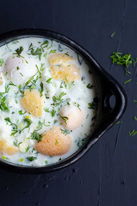 Colombian Milk and Eggs Breakfast Soup (Changua) - Vecina Vegetariana