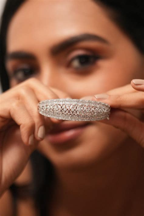 Taylor Tapering Thick Diamond Bracelet | Next To Real