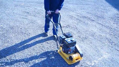 How to Use a Wacker Compactor 的图像结果