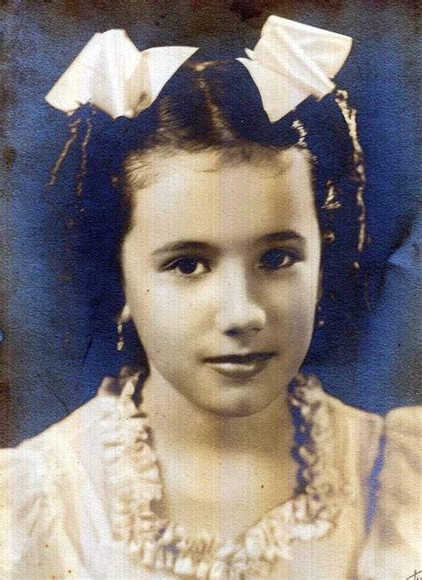 Yvette Diago Flores (1931-2016) - Find a Grave Memorial