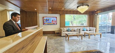 SVH Manali | Sural Valley Hotel | Luxury hotels Manali | A centrally ...