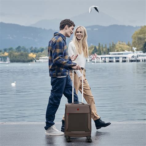 Wenger, Veric Carry-On Softside Case, Taupe, 31 Litres, Swiss designed