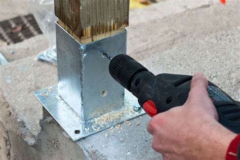 How to Set Posts for a Deck 的图像结果