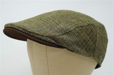 Buy Borges & Scott The Sloan - Irish Tweed and Nubuck Leather Flat Cap ...