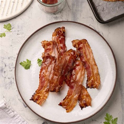 How to Cook Bacon in the Oven 425 | Baked Bree