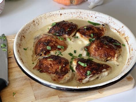 [Homemade] Honey glazed chicken thighs in a white wine and tarragon ...