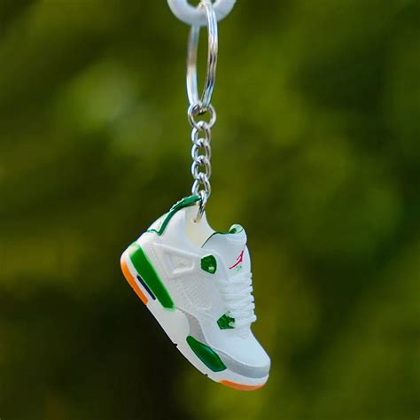 3D sneaker keychain AJ4 Pine Green – Kicks Machine