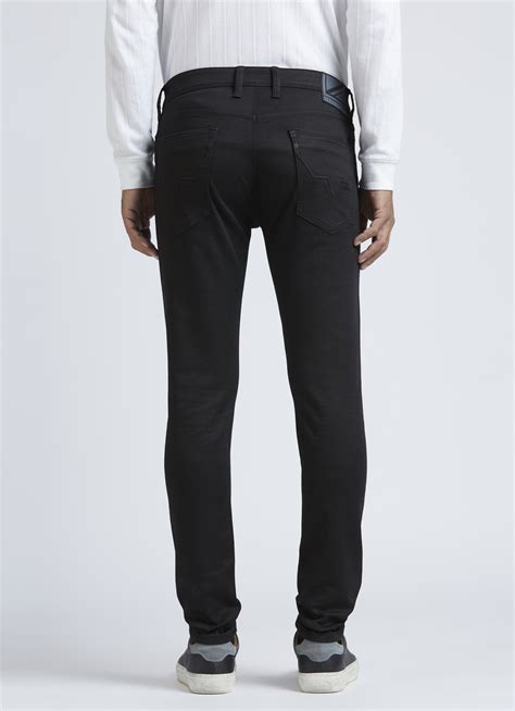 Chinox Black Mid Rise Tapered Gymindigo Jeans | Pepe Jeans India