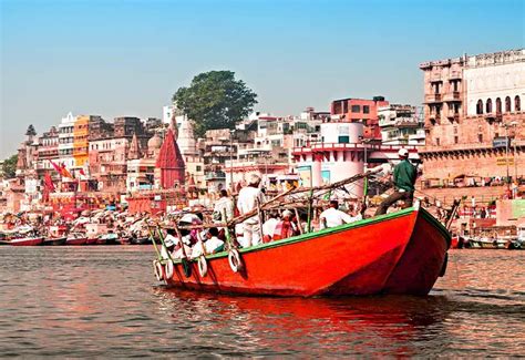 Kashi Tour Package from Mumbai - Book Now @ Rs.7499 (26% off)