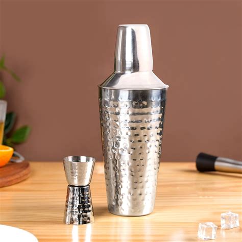 Sleek Modern Cocktail Shaker And Peg Measurer Set Online - Premium Bar ...