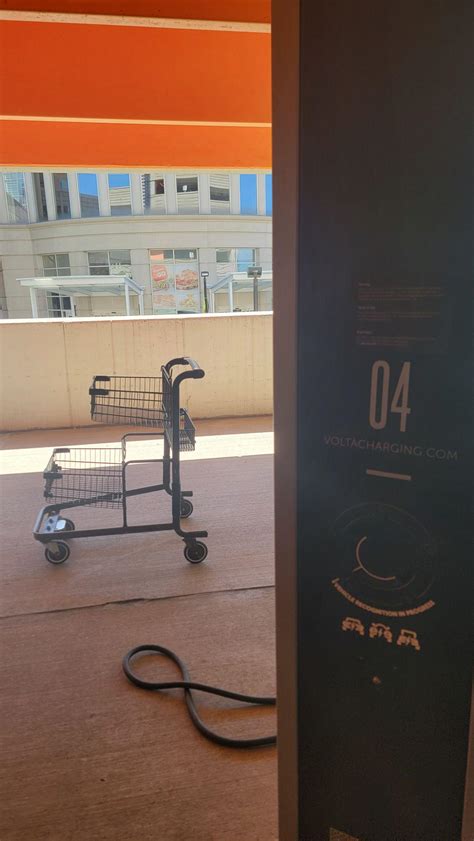 Natick Mall - Garage F | Natick, MA | EV Station