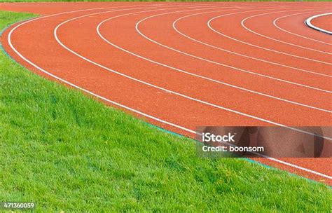 Runner Running around Curve 的图像结果