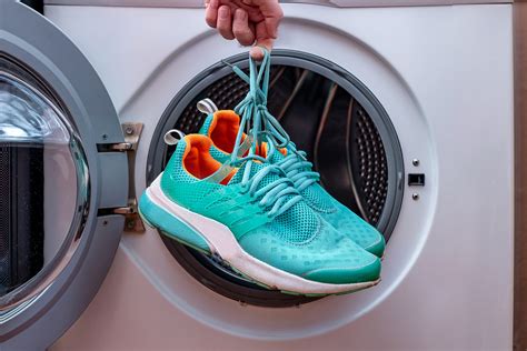 Shoe Laundry Service in Dwarka | Best Shoe Laundry Service | Stacker Dry Laundry