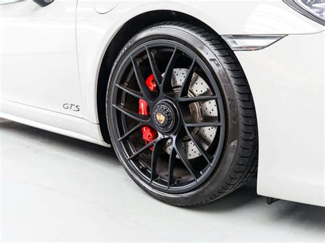 Explore Various Types of Car Rims for Your Ride