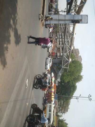 Healthy FOBs, but Hazardous Zebra Zoning Out - Times of India