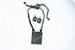 The Culture Terracotta Black, White Jewellery Set Price in India - Buy ...