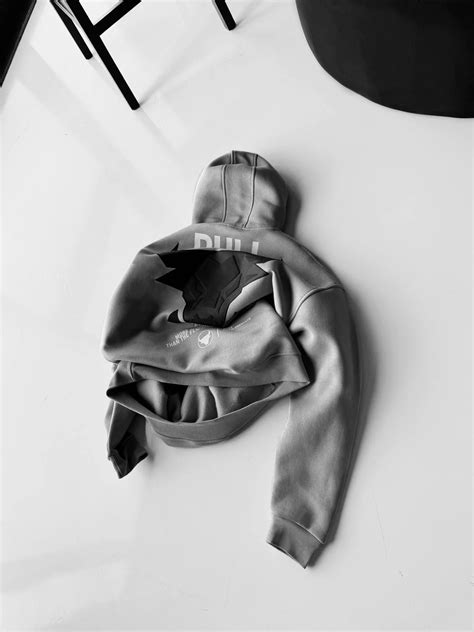 The Bull Hoodie – Liquid Threads