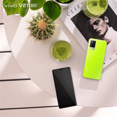 इस फेस्टिव सीजन नए Vivo V21 Neon Spark के साथ जलवे बिखेरें - be the ...