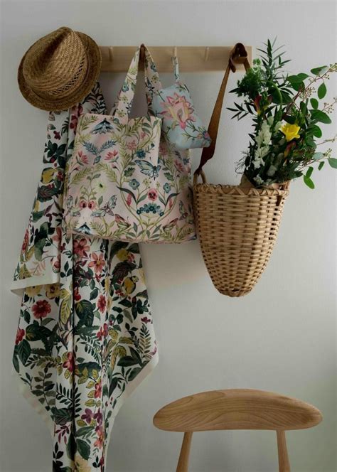 MONTAGE FABRICS - Dreams Wallpapers&Fabrics