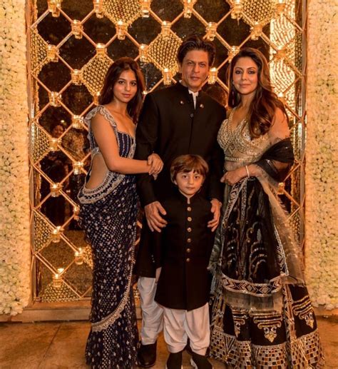 This festive season, take a cue from Suhana Khan's traditional lookbook ...