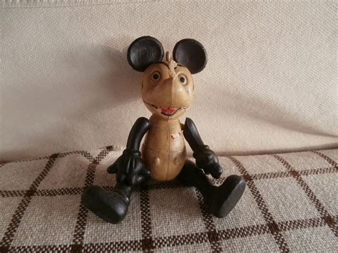 Mickey Mouse Old Toy 的图像结果