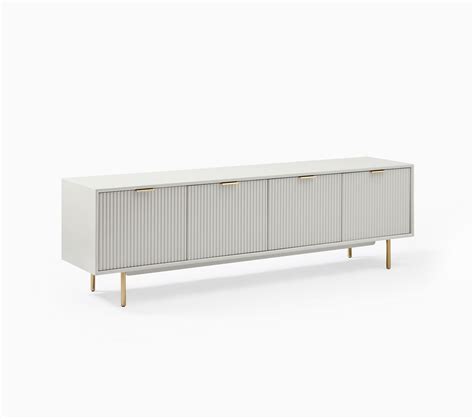 Quinn Media Console (80
